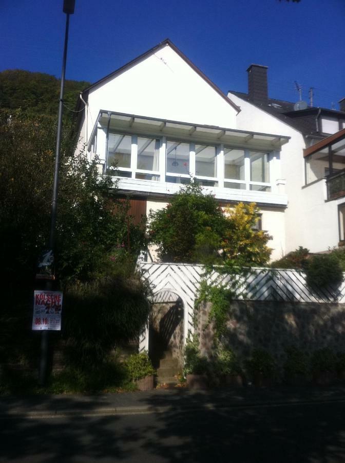 Ferienhaus Moselblick Mit Kostenfreien Oepnv-Ticket Ürzig Exterior foto